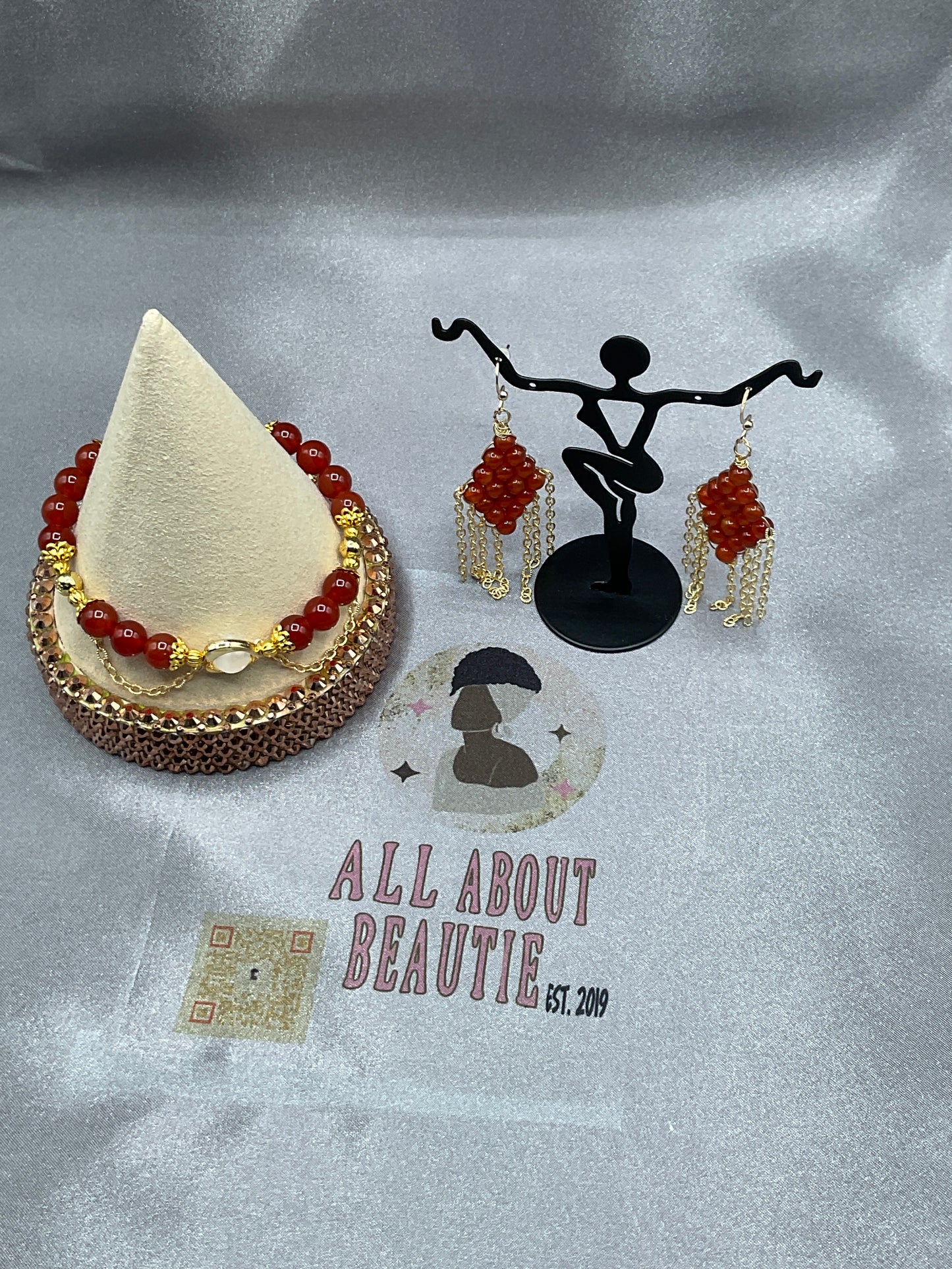 Bracelet and earring sets